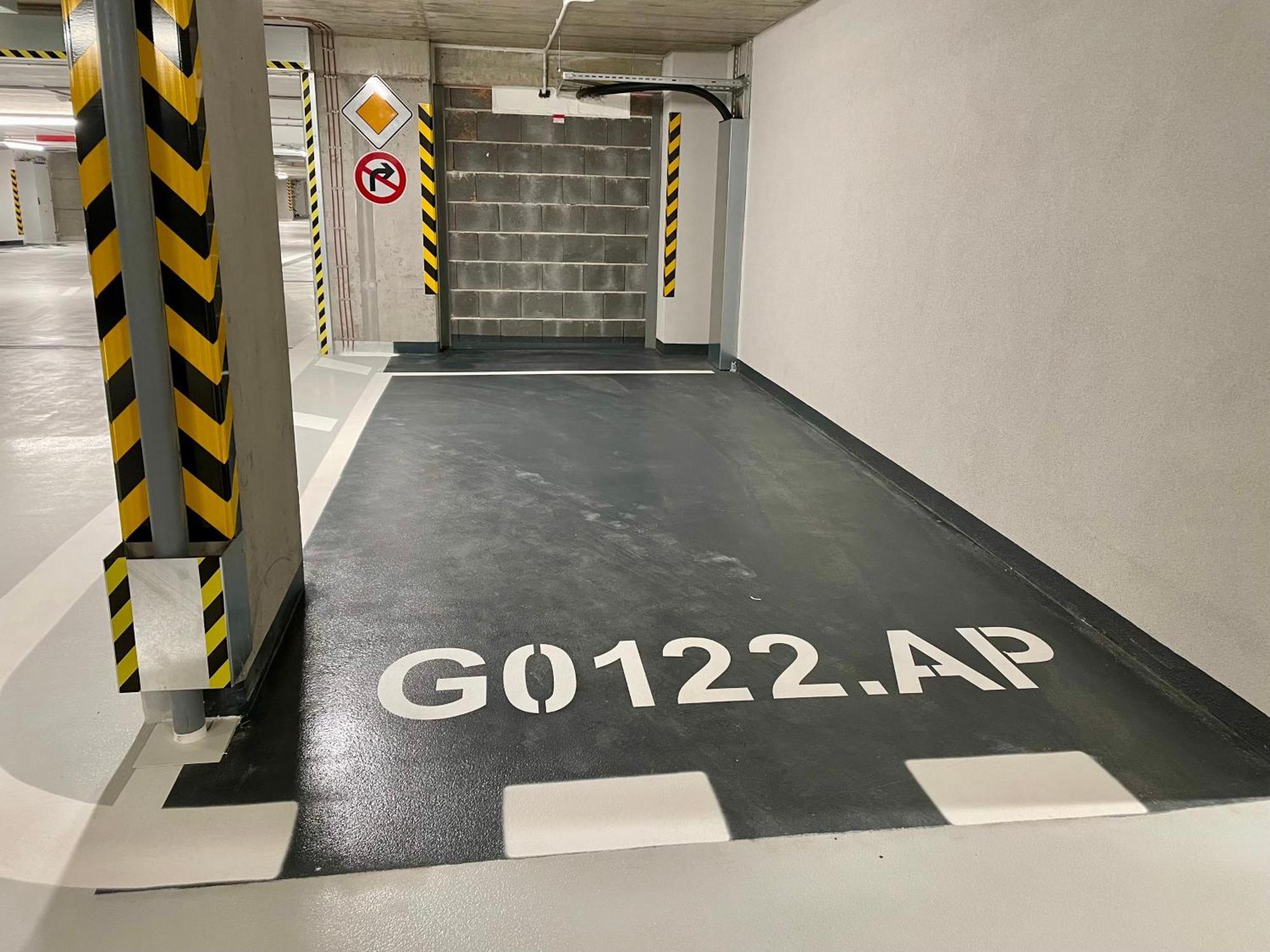 Central Stay Bratislava Bagian luar foto